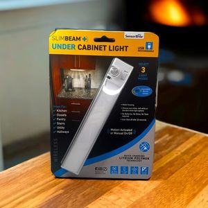 NWT Sensor Brite Slim Beam Rechargeable USB Magnetic Under Cabinet Light LED